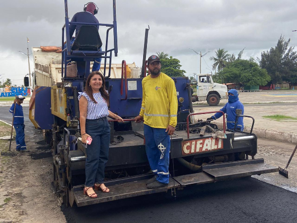 Prefeita Maninha tem gestão aprovada por 79% da população de Luís Correia