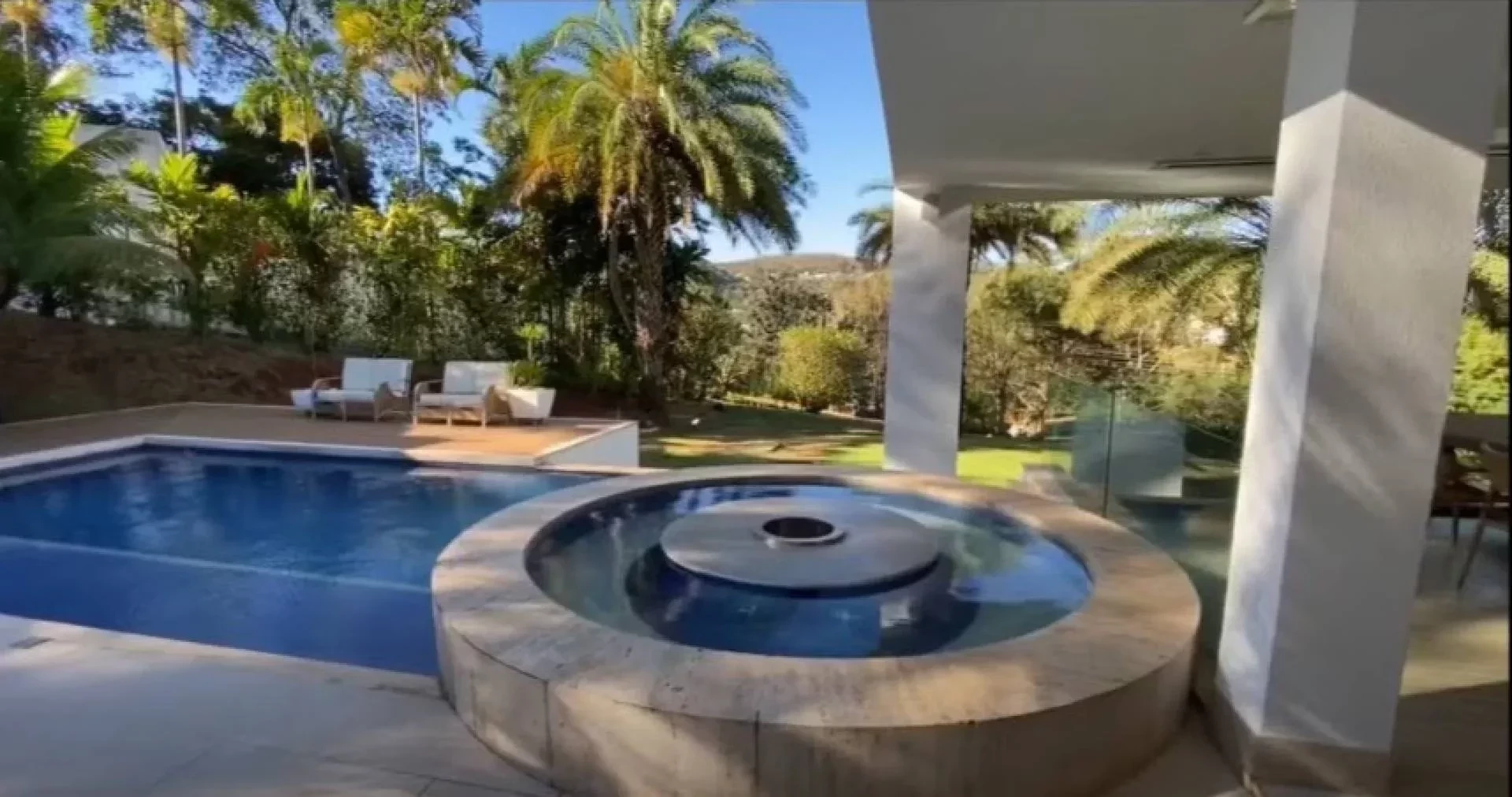 Conheça a luxuosa mansão de R$ 7 milhões de Maiara e Maraisa. Veja fotos - imagem 110874