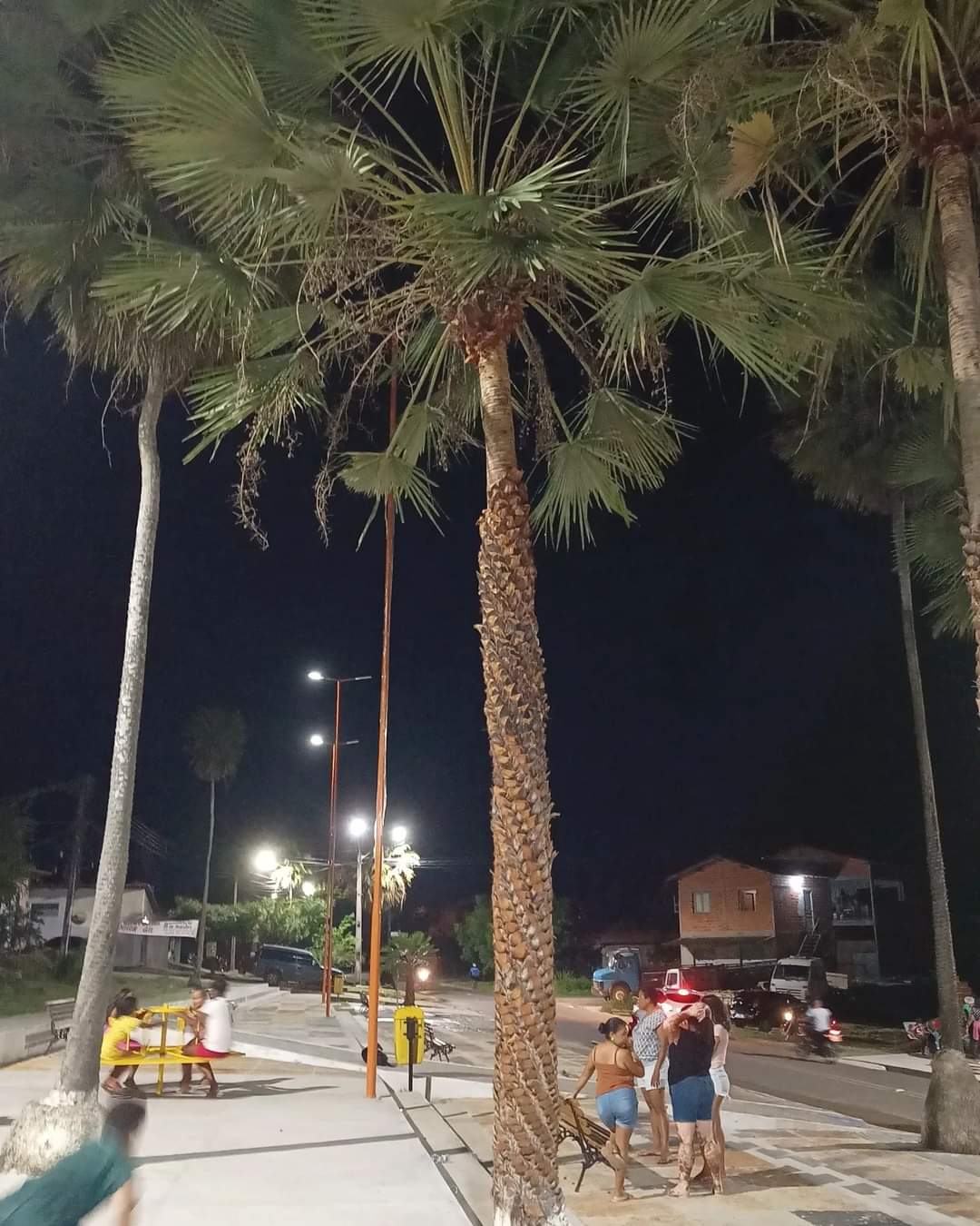 Prefeito João Luiz e deputada estadual Janaína Marques inauguram Praça  - Imagem 6