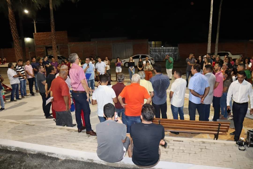 Prefeito João Luiz e deputada estadual Janaína Marques inauguram Praça  - Imagem 8