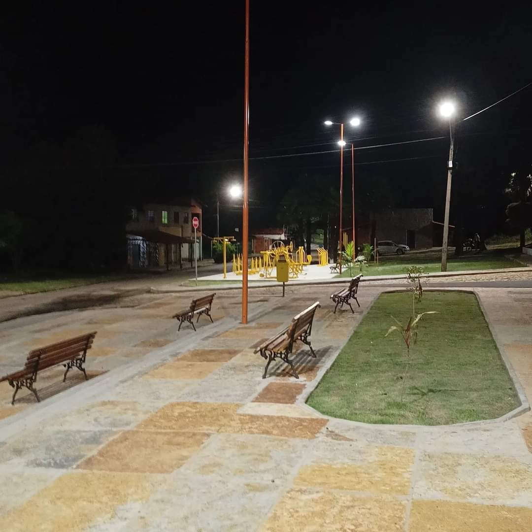 Prefeito João Luiz e deputada estadual Janaína Marques inauguram Praça  - Imagem 7