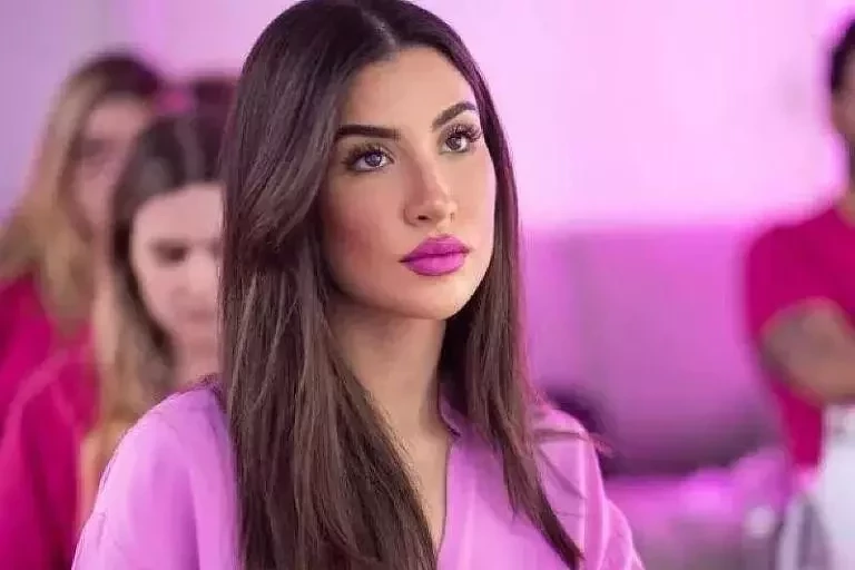 Dona da Farofa! Confira 10 famosos com quem Gkay já se relacionou - imagem 110236