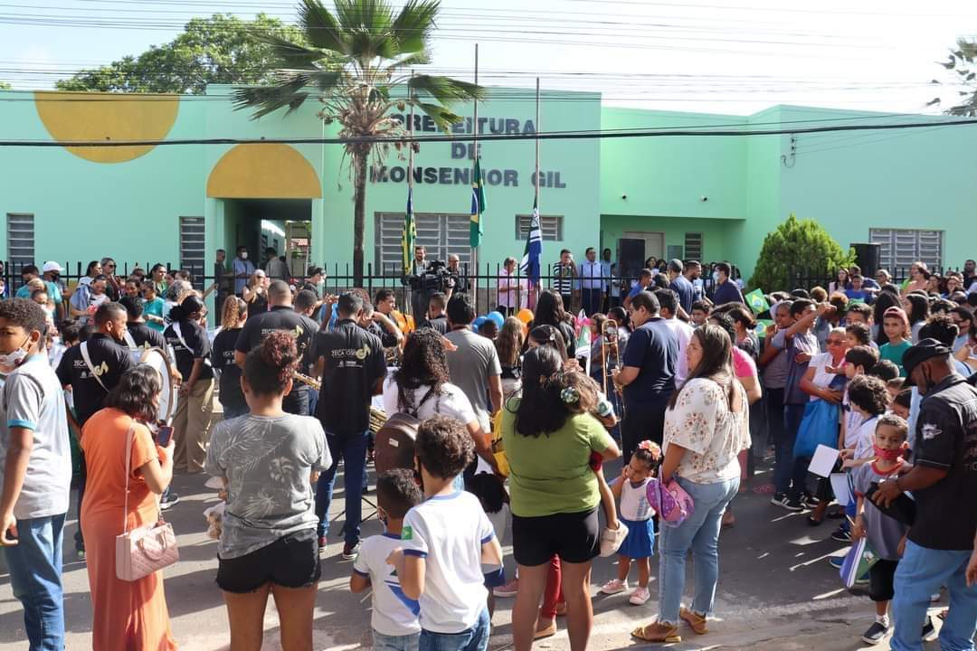Monsenhor Gil chega aos 59 anos em pleno desenvolvimento e feliz - Imagem 8