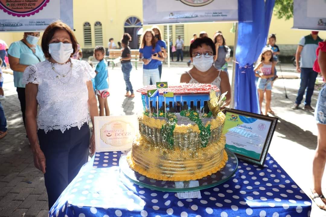 09 Bolos Confeitados para festejar o aniversário de Monsenhor Gil  - Imagem 20