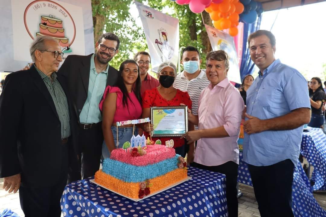 09 Bolos Confeitados para festejar o aniversário de Monsenhor Gil  - Imagem 16