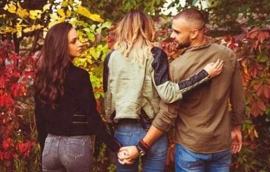 Fevereiro infiel! Descubra os signos que podem trair você nesse mês