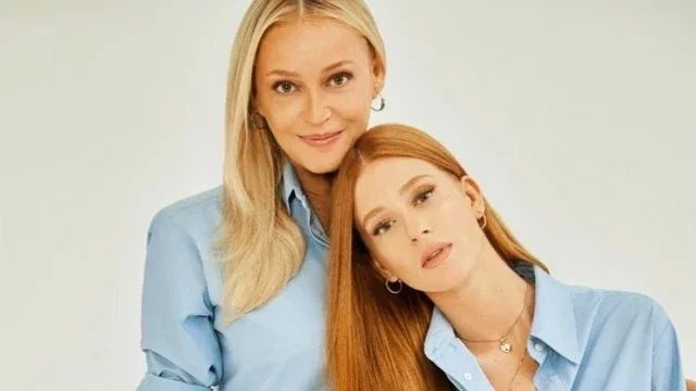 Mãe ou irmã? Conheça as mães de famosas que mais parecem suas irmãs - imagem 70425