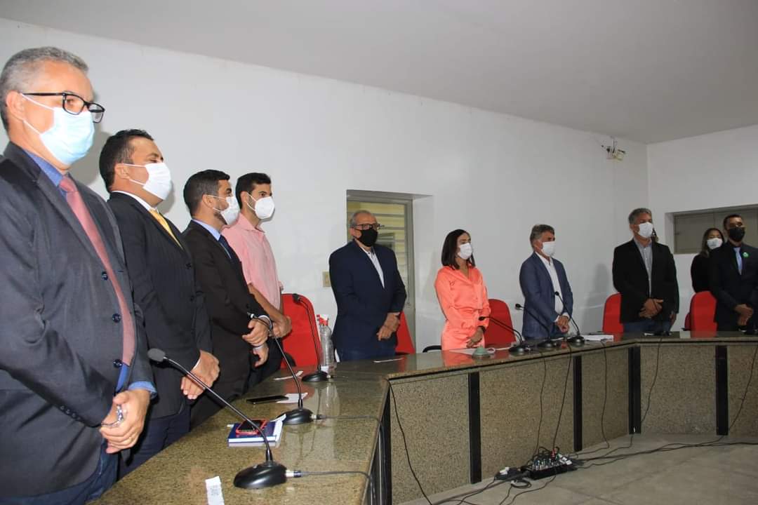 Prefeito anuncia 34% de aumento do piso dos professores de Monsenhor Gil - Imagem 8