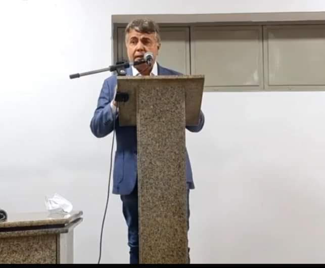 Prefeito anuncia 34% de aumento do piso dos professores de Monsenhor Gil - Imagem 3