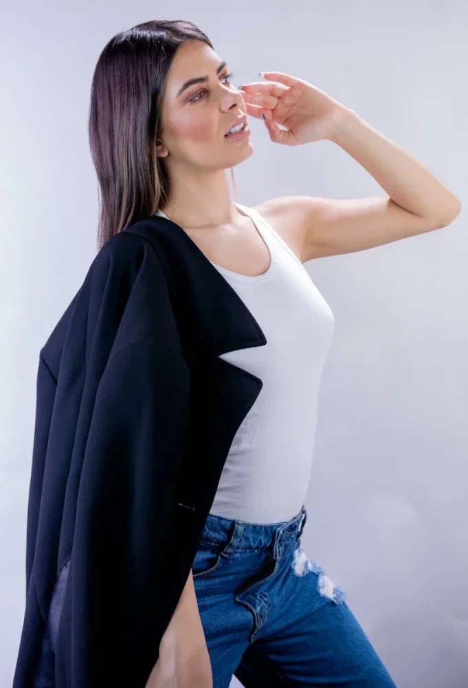 Conheça Jaqueline Santos: fenômeno da internet eleita rainha de bateria - imagem 72833