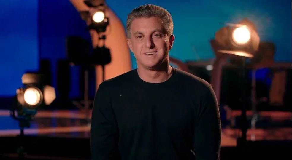 3º lugar - Luciano Huck: R$ 3,0 a R$ 3,5 milhões