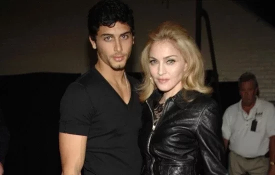 Além de Madonna, veja 9 astros gringos que se apaixonaram por brasileiros