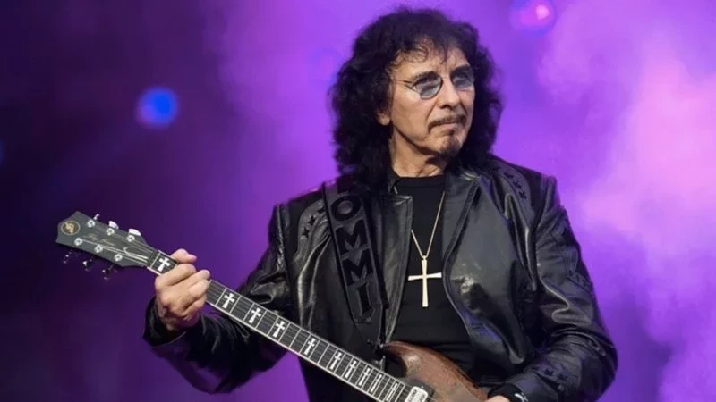  Tony Iommi