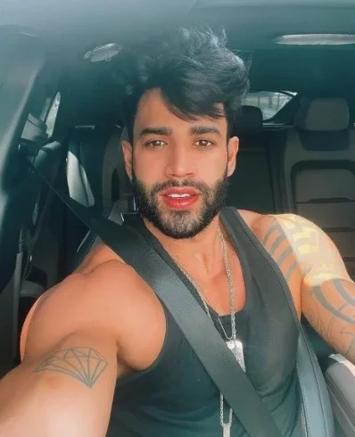 Tem brasileiros! Veja 15 celebridades que atingiram um bilhão de patrimônio - imagem 73917