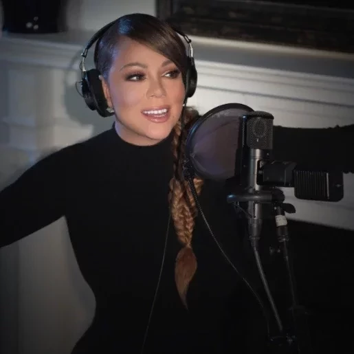 Tem brasileiros! Veja 15 celebridades que atingiram um bilhão de patrimônio - imagem 73920