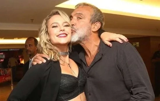 Ninguém sabia! Veja 15 casais de celebridades que já namoraram escondido