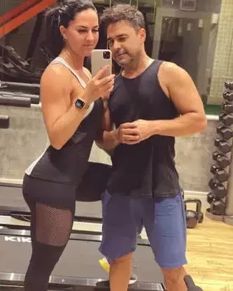 Ninguém sabia! Veja 15 casais de celebridades que já namoraram escondido - imagem 74105