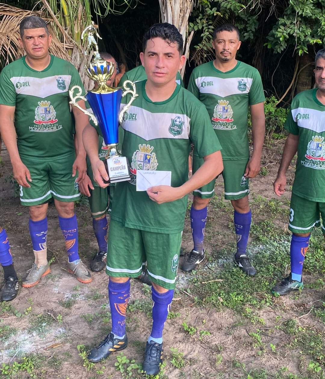 Prefeito João Luiz prestigia mais uma final de campeonato em Monsenhor Gil - Imagem 10