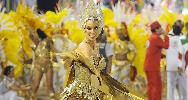 Famosos que já desfilaram no carnaval