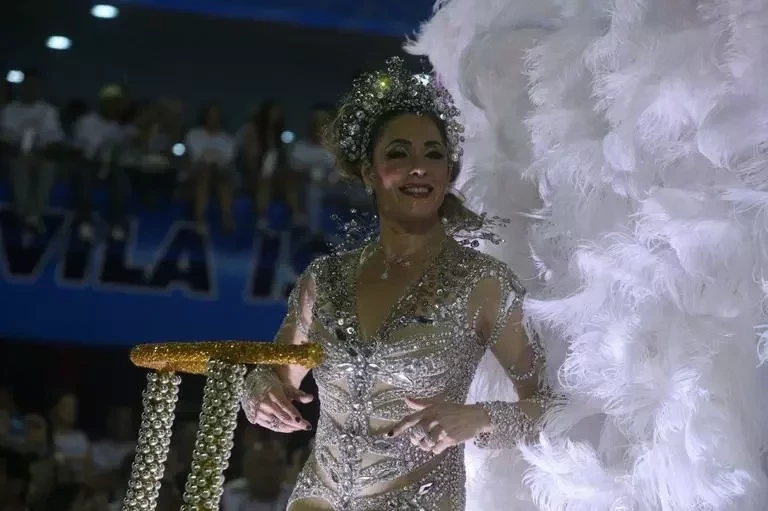 Famosos que já desfilaram no carnaval