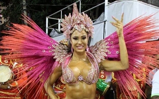 Famosos que já desfilaram no carnaval