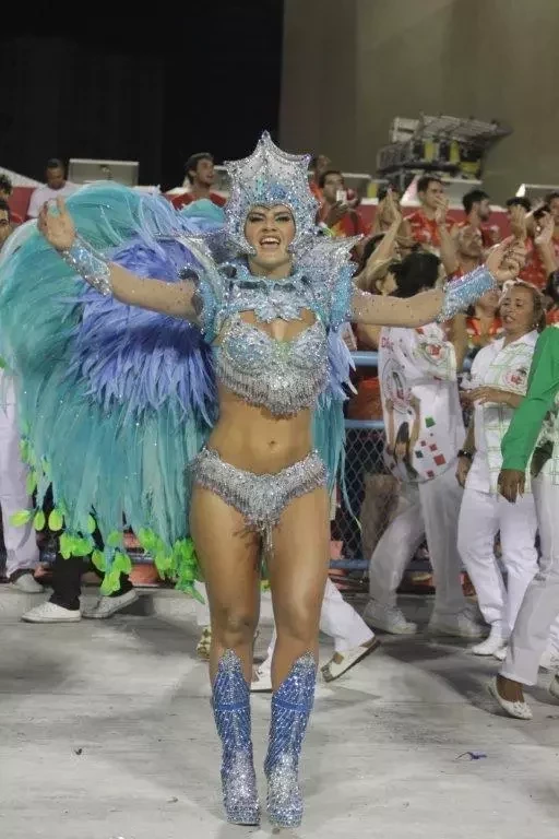 Famosos que já desfilaram no carnaval