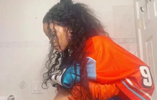 Grávida, Rihanna faz primeira publicação em seu Instagram com barrigão