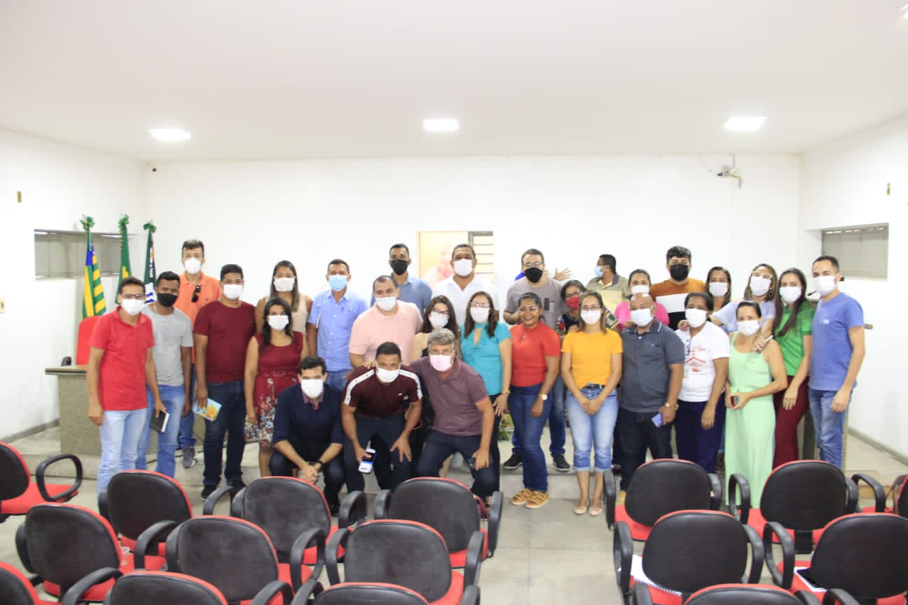 Prefeito reúne equipe visando ações para o pós Pandemia em Monsenhor Gil - Imagem 1