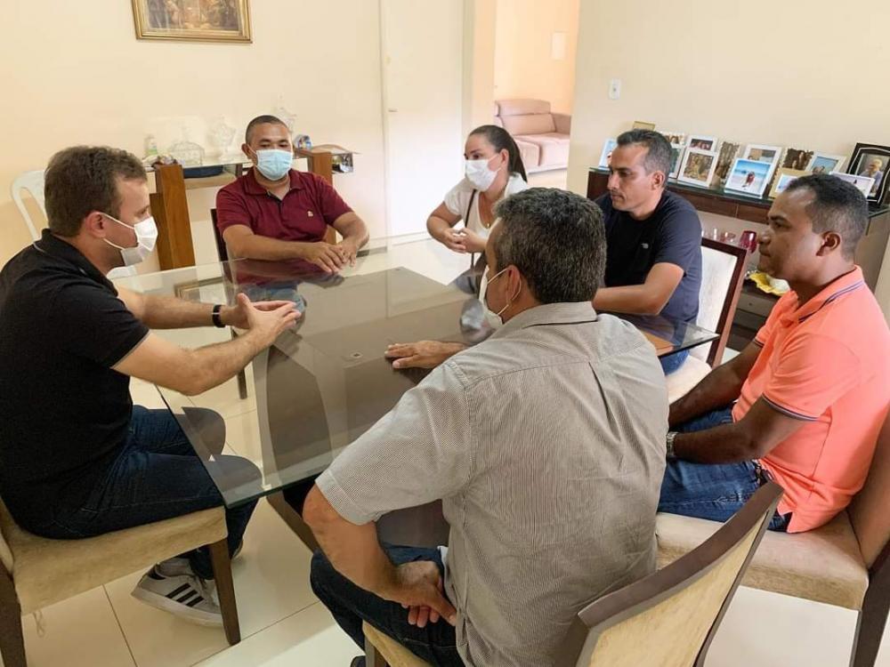 São Pedro do Piauí: Prefeito Júnior Bill altera equipe administrativa