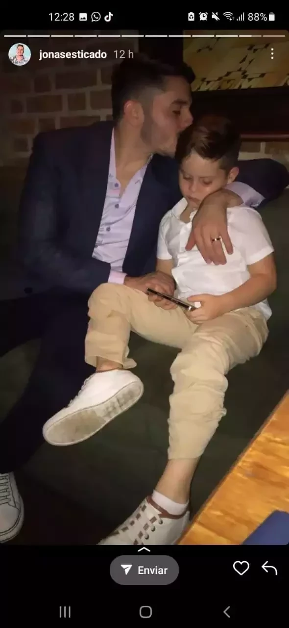 Cantor Jonas Esticado e Influencer Bruna Hazin se casam em Recife. Fotos - imagem 77111