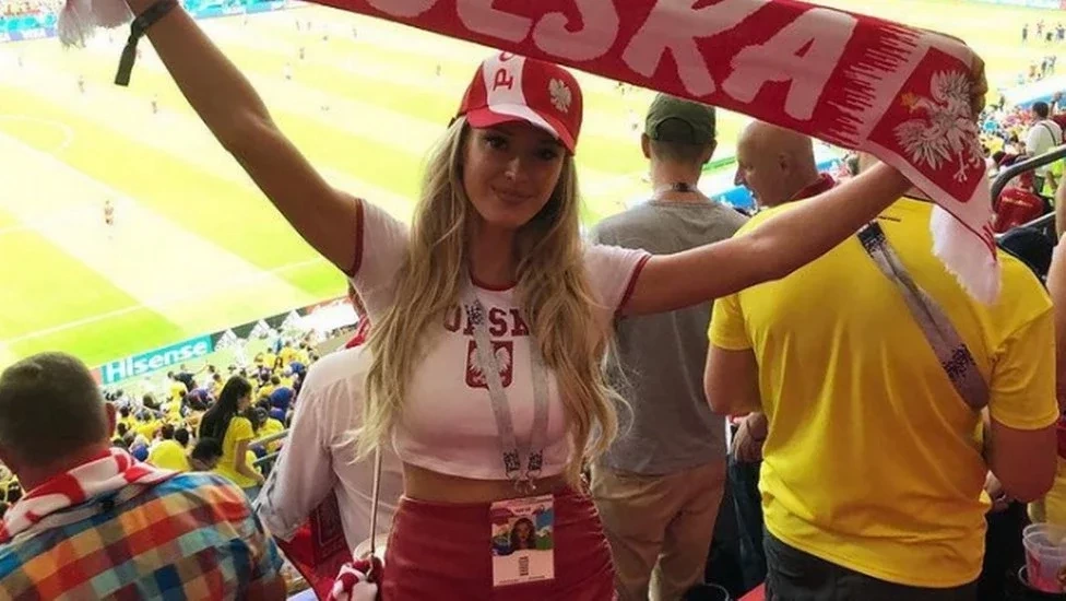 Quem é Ela Kawalec, modelo que conquistou o jogador Piazon - imagem 77420