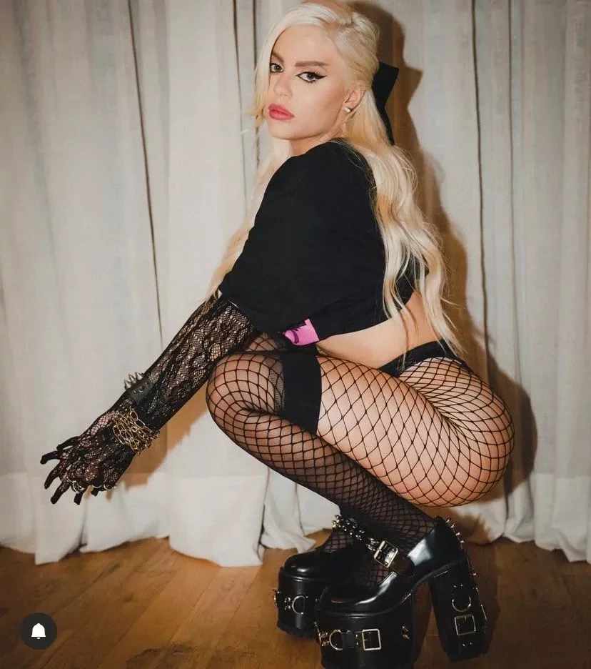 Provocante, sensual e milionária: veja 6 fotos ousadas de Luísa Sonza  - imagem 77791