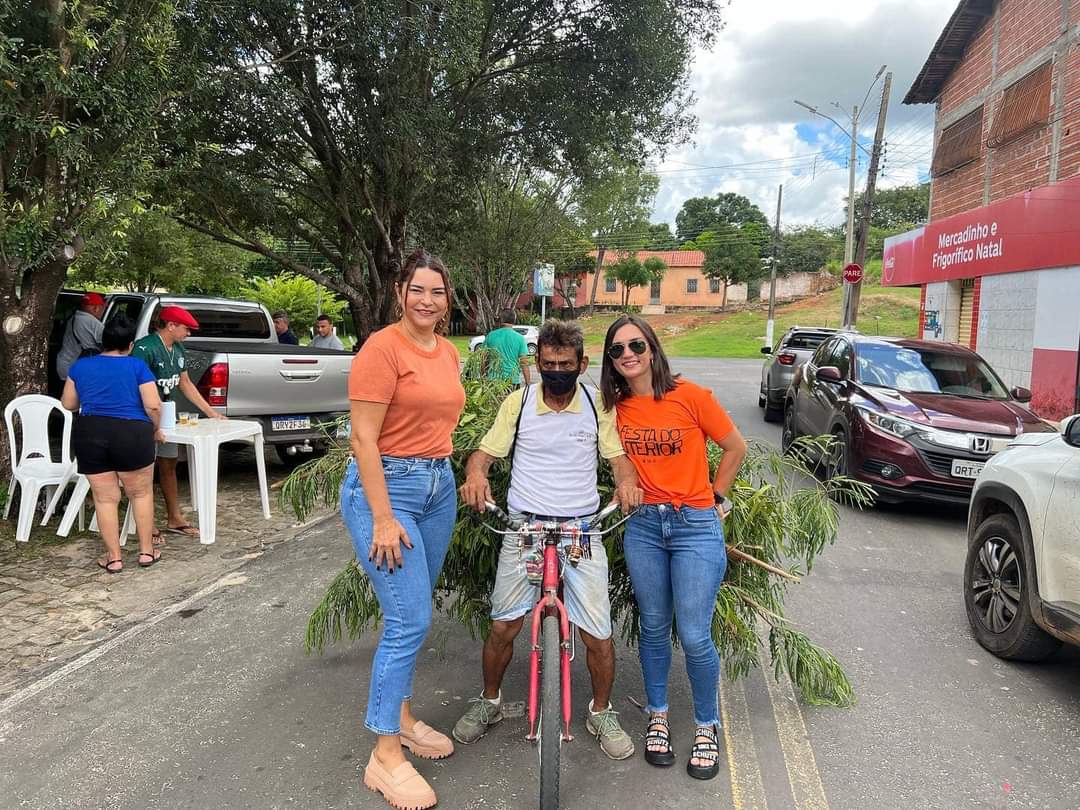 Deputada Janaína Marques visita Monsenhor Gil e vistoria obra - Imagem 8