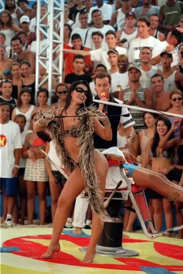 Tiazinha (Suzana Alves)