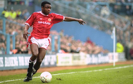 M. United, Paul Parker afirma:eles realmente precisam tentar algo diferente