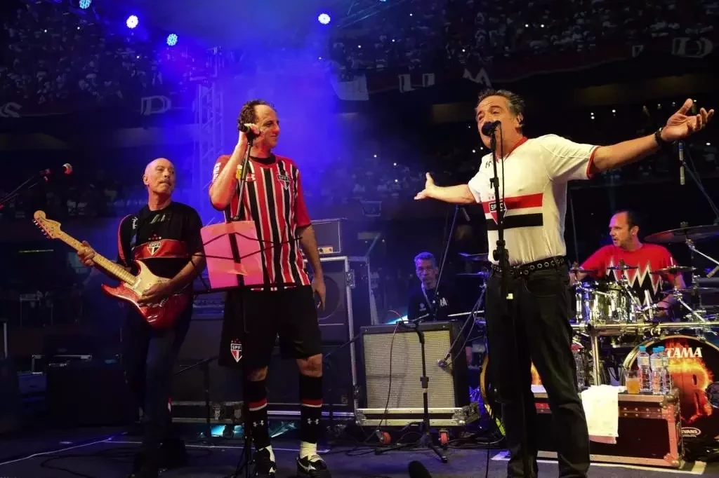 Além de Tiago Leifert, descubra o time do coração de 15 famosos - imagem 79149