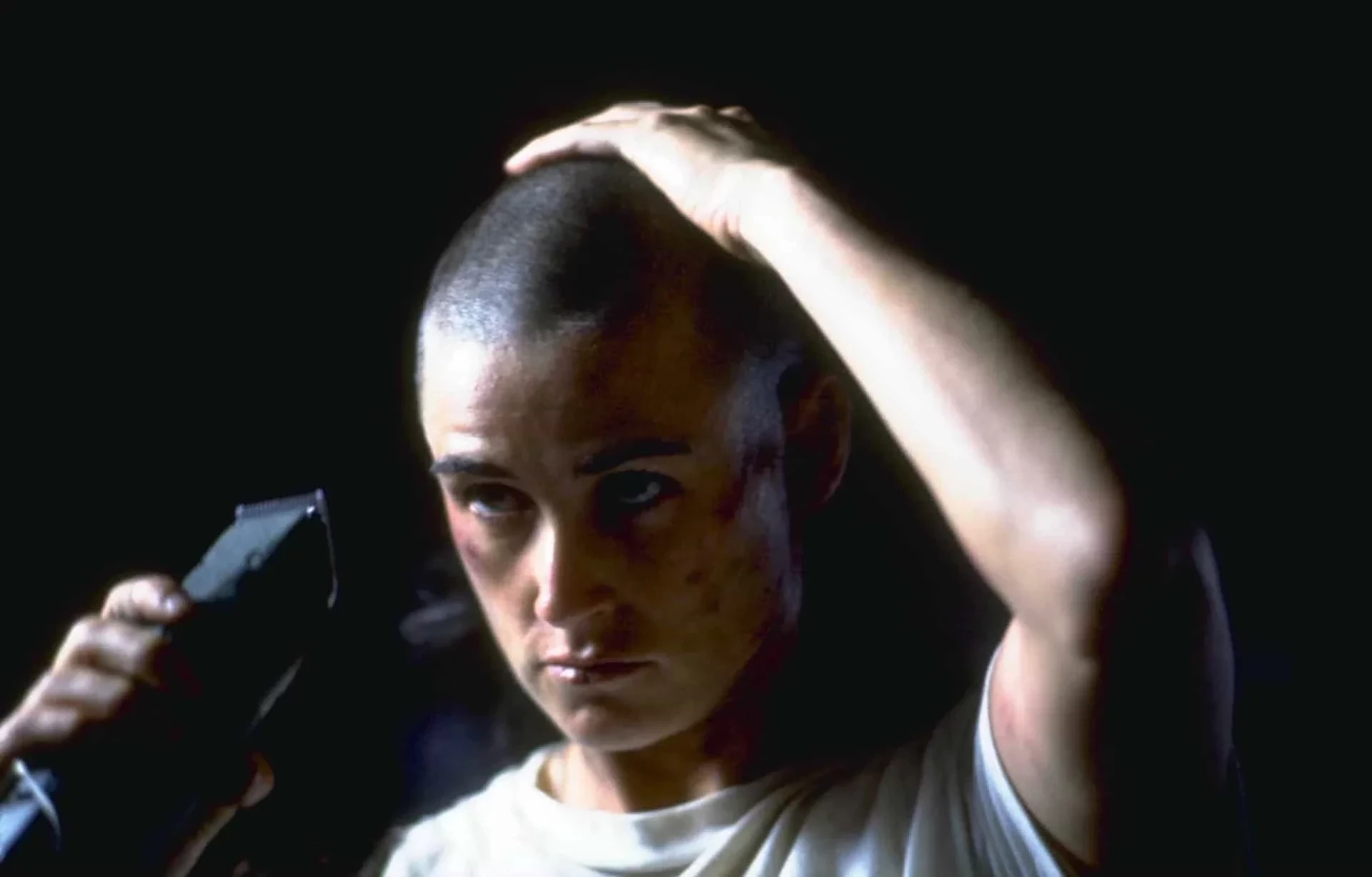 Belas e poderosas! Veja famosas que já rasparam a cabeça e ficaram lindas - imagem 79581