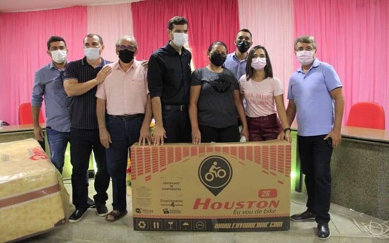 Vereadora Eliane Moura promove festa com festival de prêmios para mulheres - Imagem 1