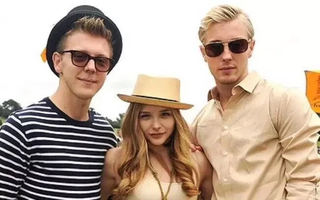 Famosos com parentes gays 