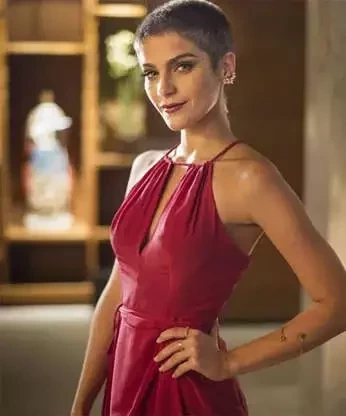 Elas radicalizaram! Confira 9 famosas que já decidiram raspar a cabeça - imagem 76982