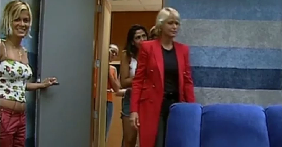 11 - Celebridades na casa