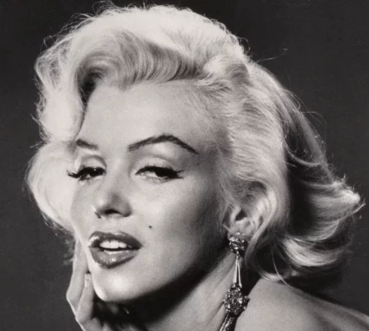 Vítimas da depressão: Relembre 10 famosos que tiraram a própria vida - imagem 76999