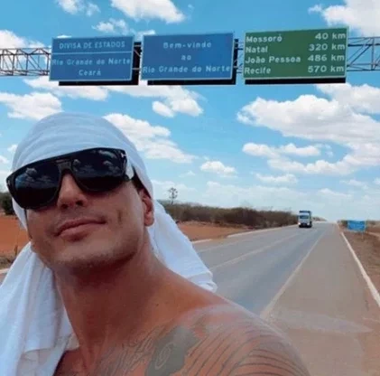 Momentos de tensão! 20 celebridades que já sofreram grandes acidentes - imagem 80905