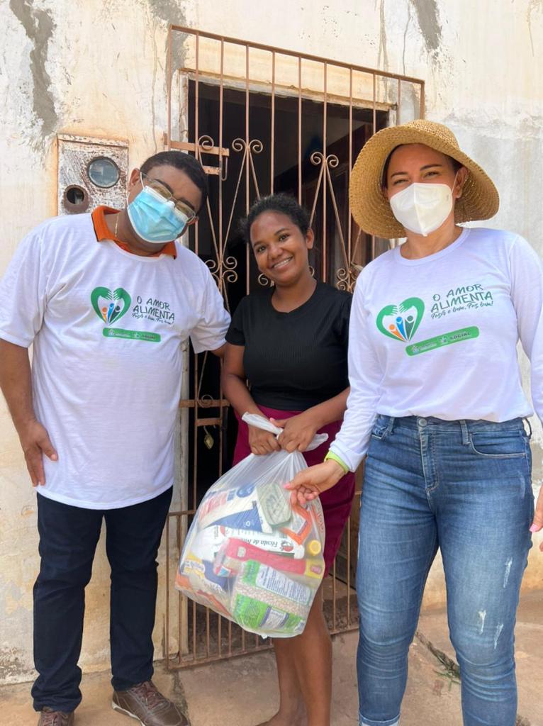 Prefeitura de Esperantina distribui mais de 15 toneladas de alimentos  - Imagem 3