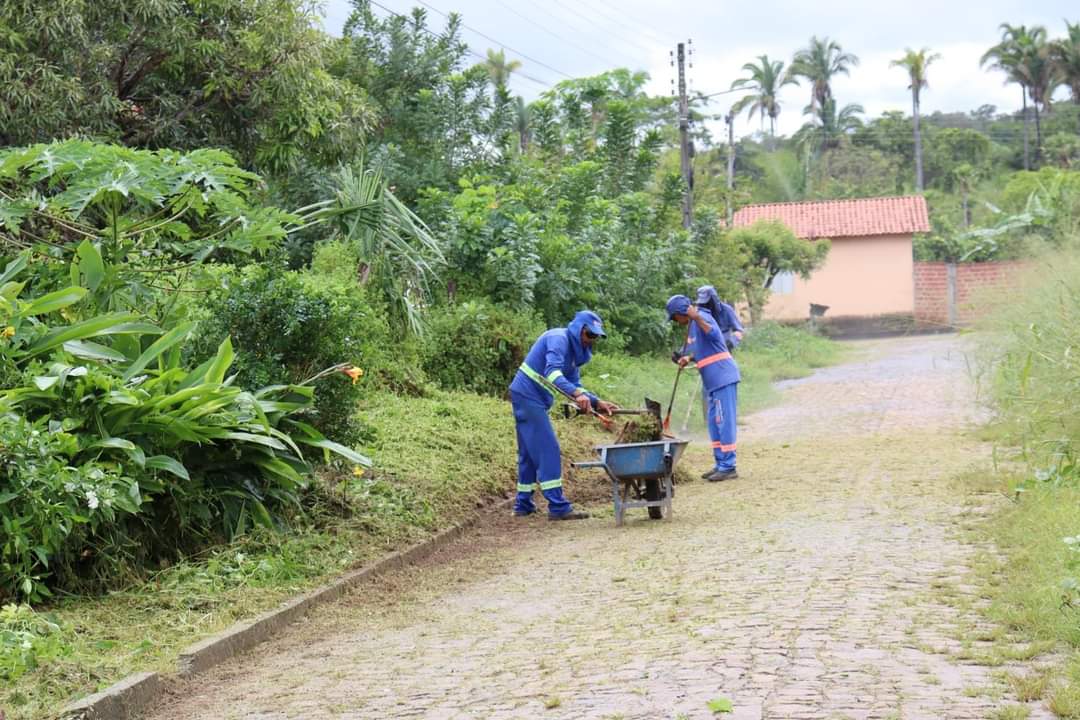 Prefeitura de Monsenhor Gil intensifica limpeza de suas vias e logradouros - Imagem 1