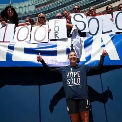 Até Claudia Leitte! Confira 10 famosos que já falaram mal do Brasil - imagem 81719