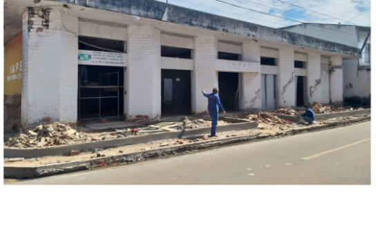 Antigo prédio do BEP está sendo reformado em Esperantina 