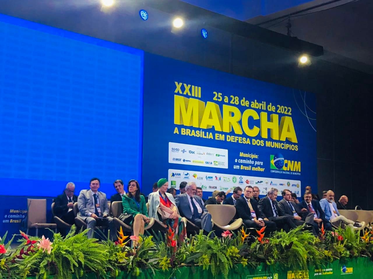 Prefeita Claudia Medeiros participa da 23ª Marcha a Brasília - Imagem 4