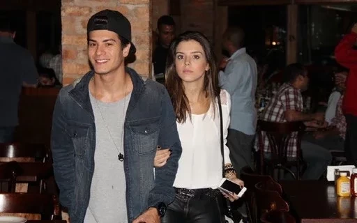 Arthur Aguiar, casado com Maira Cardi teve outras namoradas famosas: veja - imagem 81980