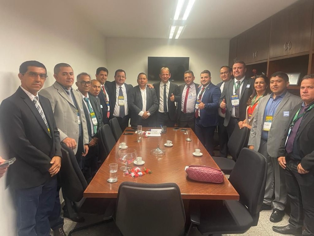 Prefeito participa da XXIII Marcha a Brasília em Defesa dos Municípios - Imagem 5